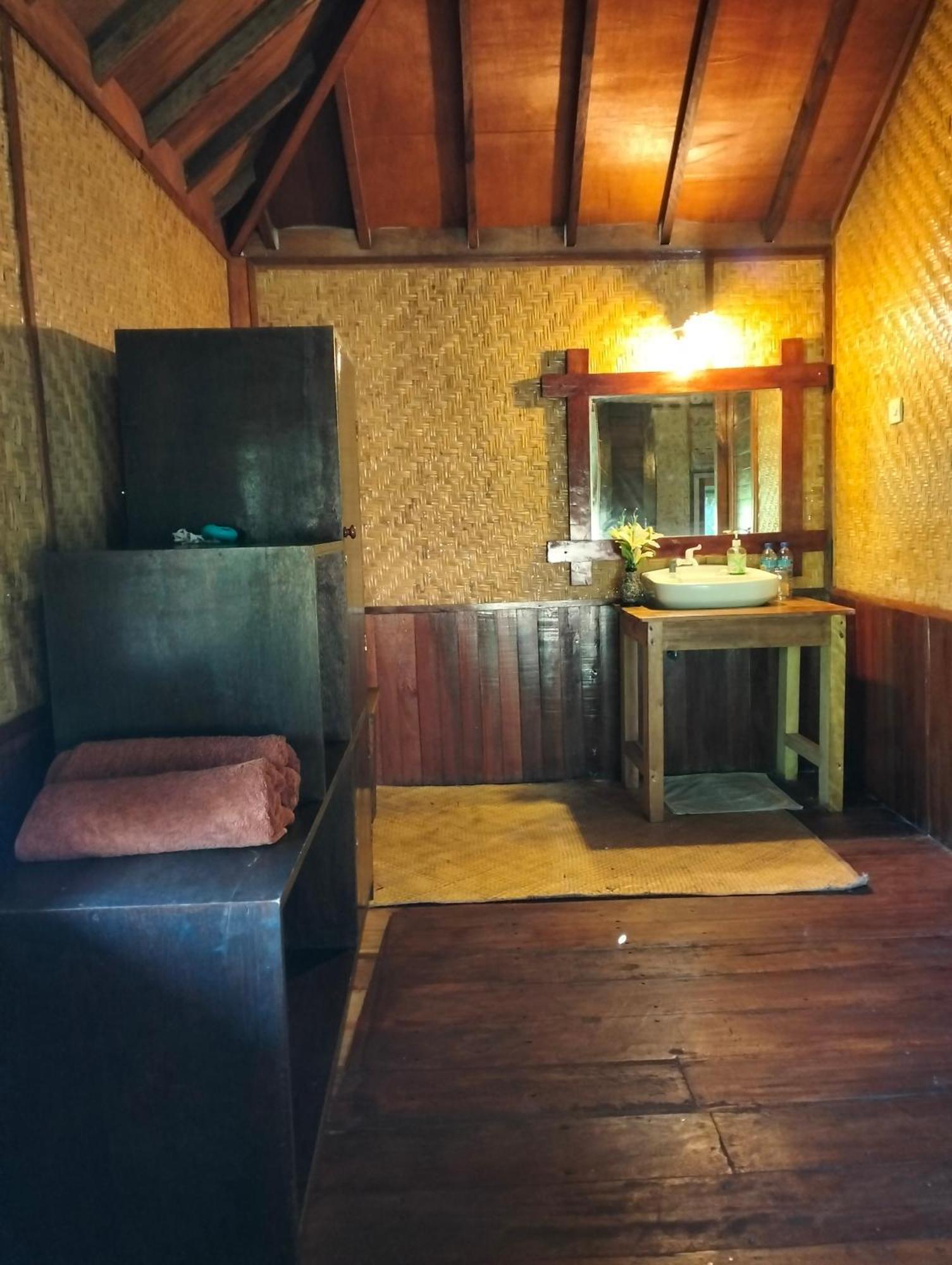 Tangga Bungalows Gili Air Ruang foto