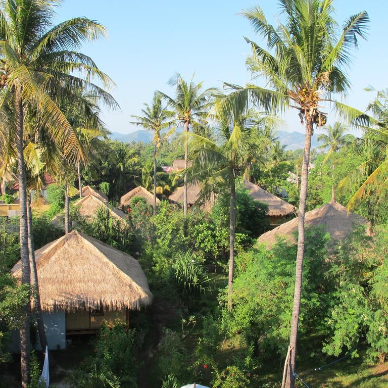 Tangga Bungalows Gili Air Bagian luar foto