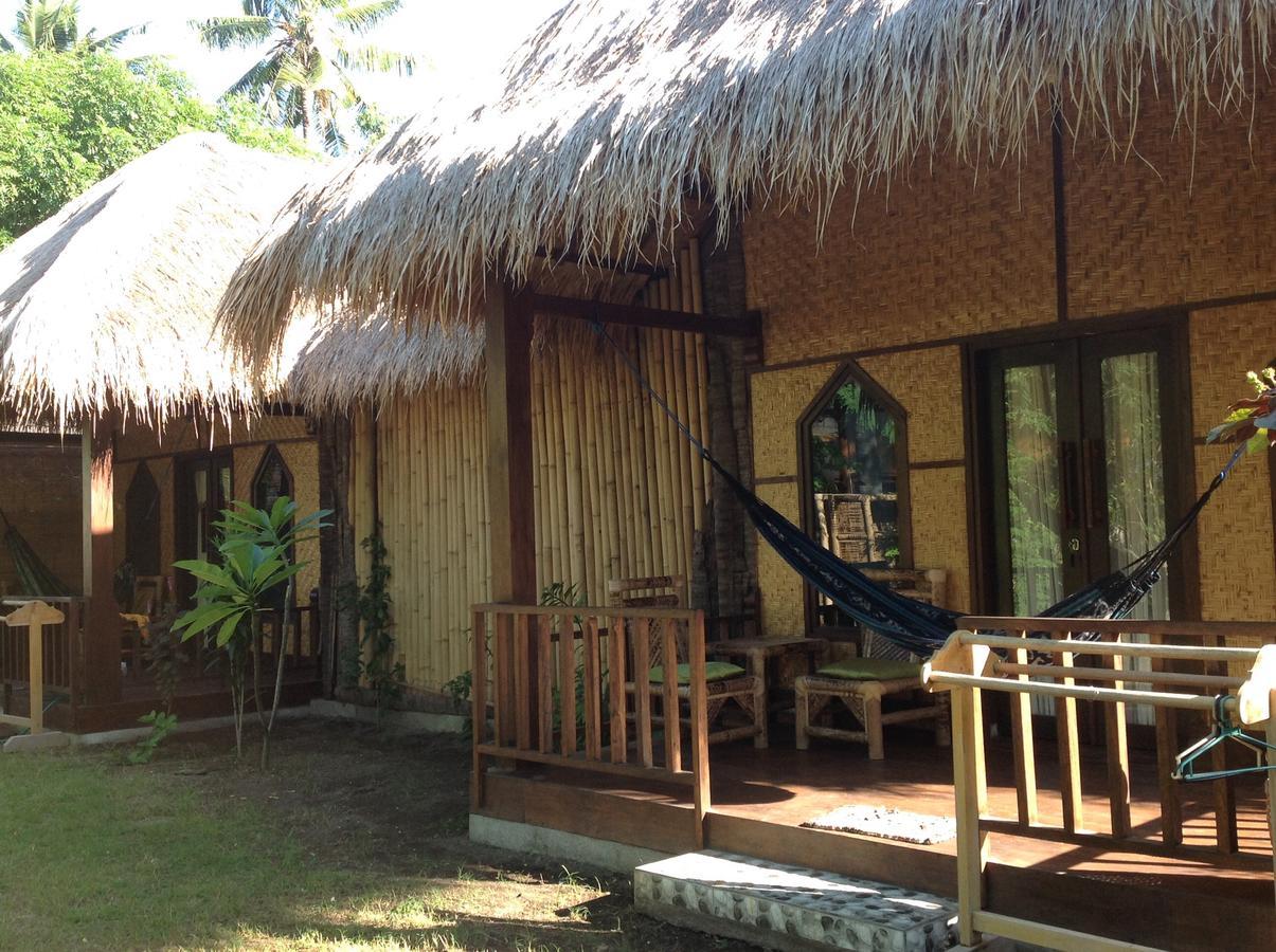 Tangga Bungalows Gili Air Bagian luar foto