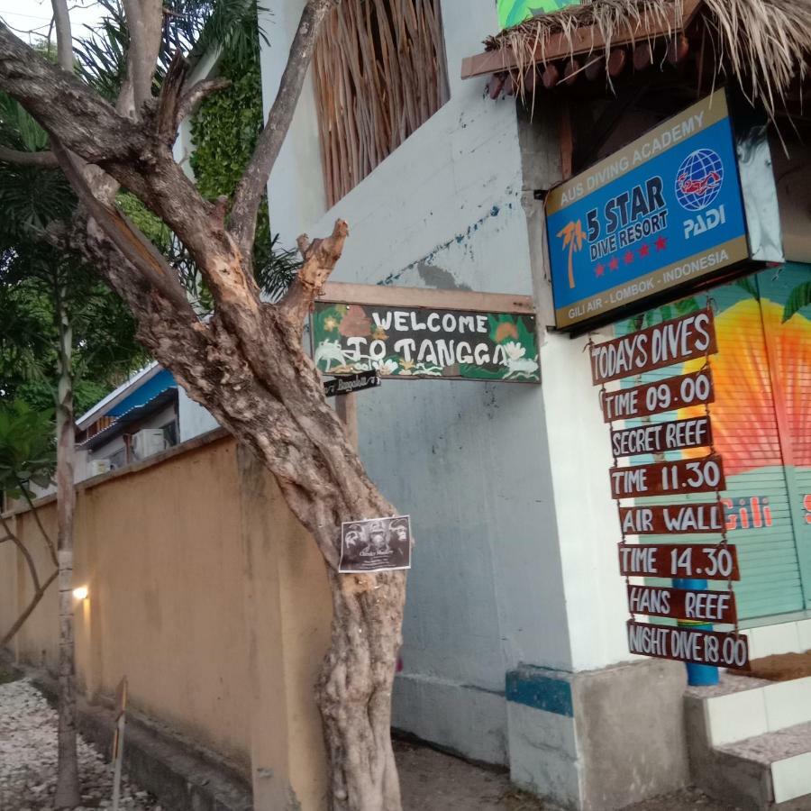 Tangga Bungalows Gili Air Bagian luar foto